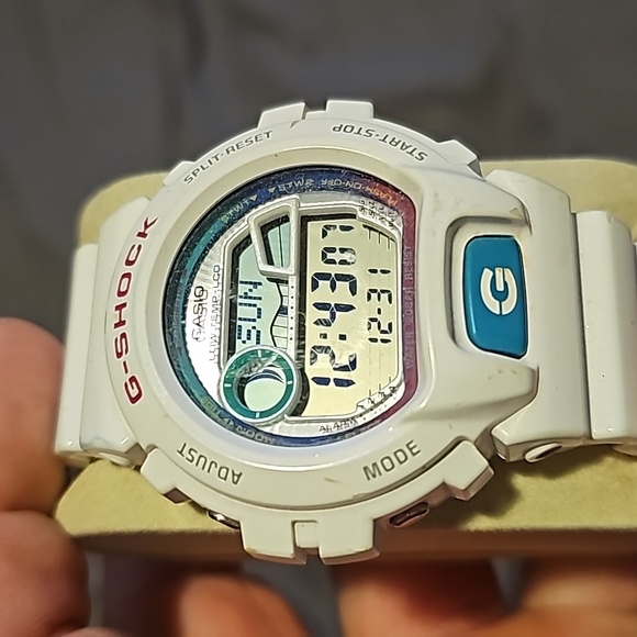 Casio G-Shock - Picture 2 of 9